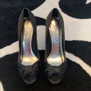 Brand new,black,white house black market